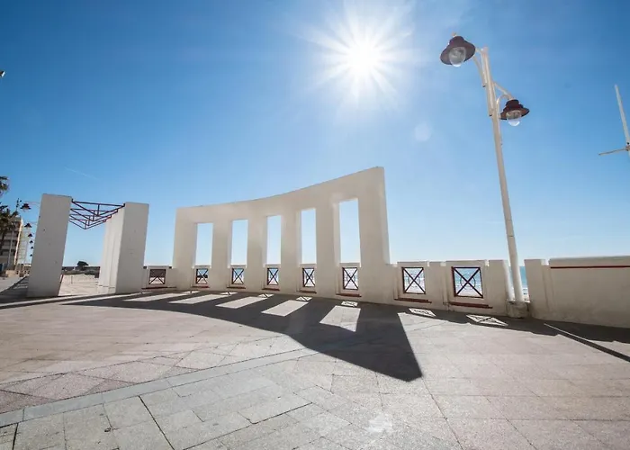 La Bajamar Апартаменти *